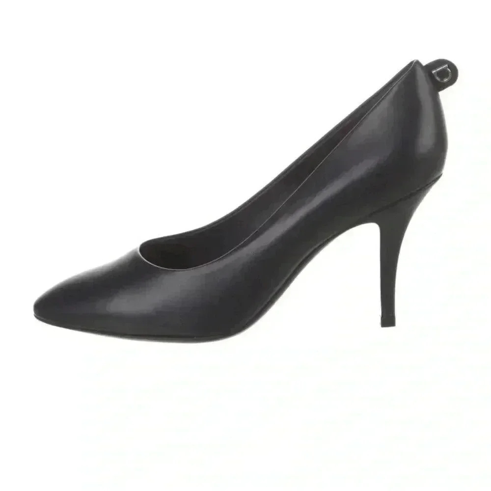 Salvatore Ferragamo Navy Blue Judy Leather Heel size 7